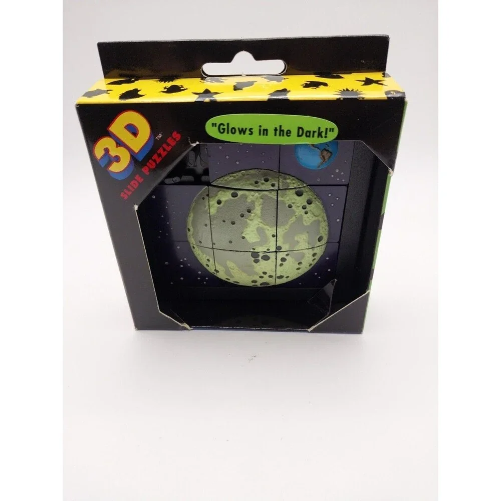 VTG 1996 DaMert Moon 3D Slide Puzzle Celestial Glow In Dark Travel Toy Rare